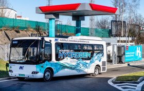 ORLEN Unipetrol s českými mestami Most a Litvínov spúšťa pilotnú prevádzku vodíkového autobusu